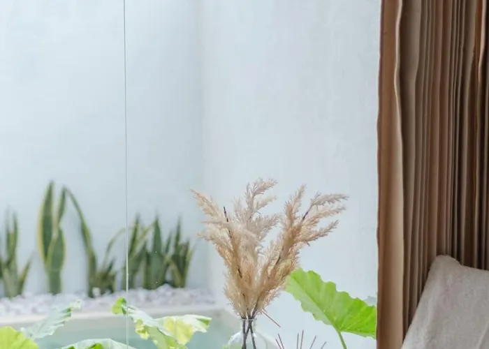 Canna - Stylish Private 1br Pool ウルワツ