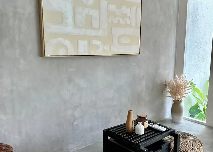 Canna - Stylish Private 1br Pool ウルワツ